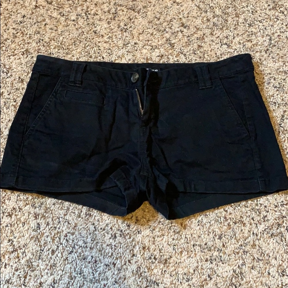 Express Shorts - Picture 3 of 5